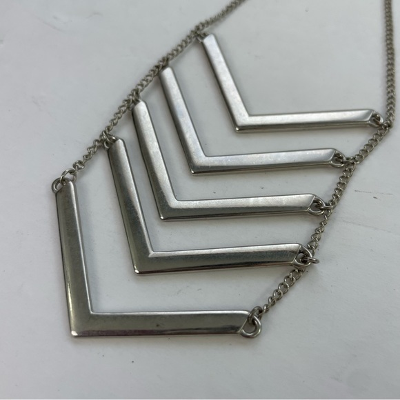 Silver Tone V Ladder‎ Long Necklace - Picture 3 of 8